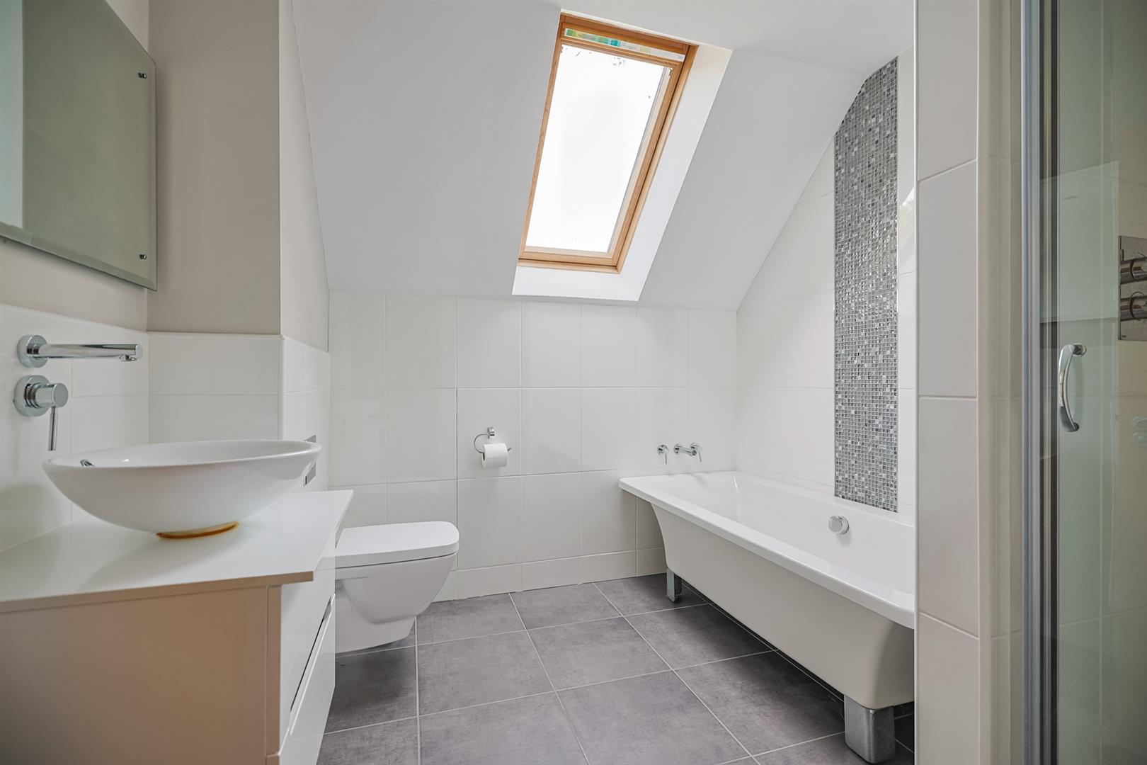 325 Gower Road, Killay, Swansea, SA2 7AE